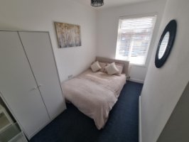 Photo Of Large Double Room in Harrow in Edgware