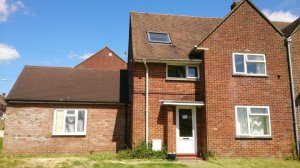 Photo Of Large Attic bedroom with ensuite bathroom in Weeke