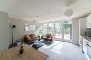 Photo Of XL Room– Lounge-Diner+Pvt Garden- nr Canary Wharf in Poplar